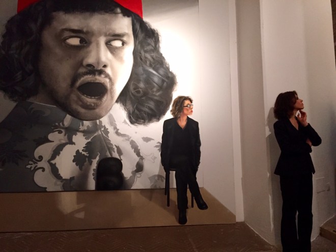 Portrait de jeune homme avec les cheveux d'Eleonora (de la peinture ne reste qu'un fantôme). Di Mitra Farahani. Foto Safarik Art Magazine