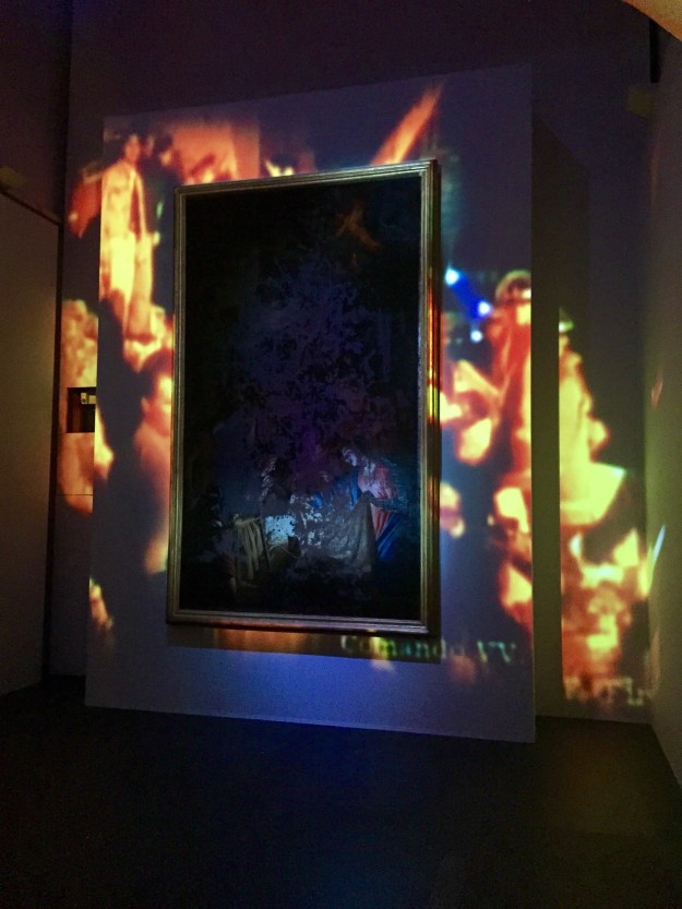 Gerrit van Honthorst, Adorazione dei pastori, danneggiata nell'attentato di Via dei Georgofili nel 1993, olio su tela, cm. 338,5x198,5, Firenze, Uffizi, proiezione di restituzione. Mostra Gherardo delle Notti agli Uffizi di Firenze. Foto Safarik Art Magazine